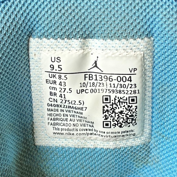 Air Jordan Flight Shoes (Size 9.5) - Picture 4 of 4